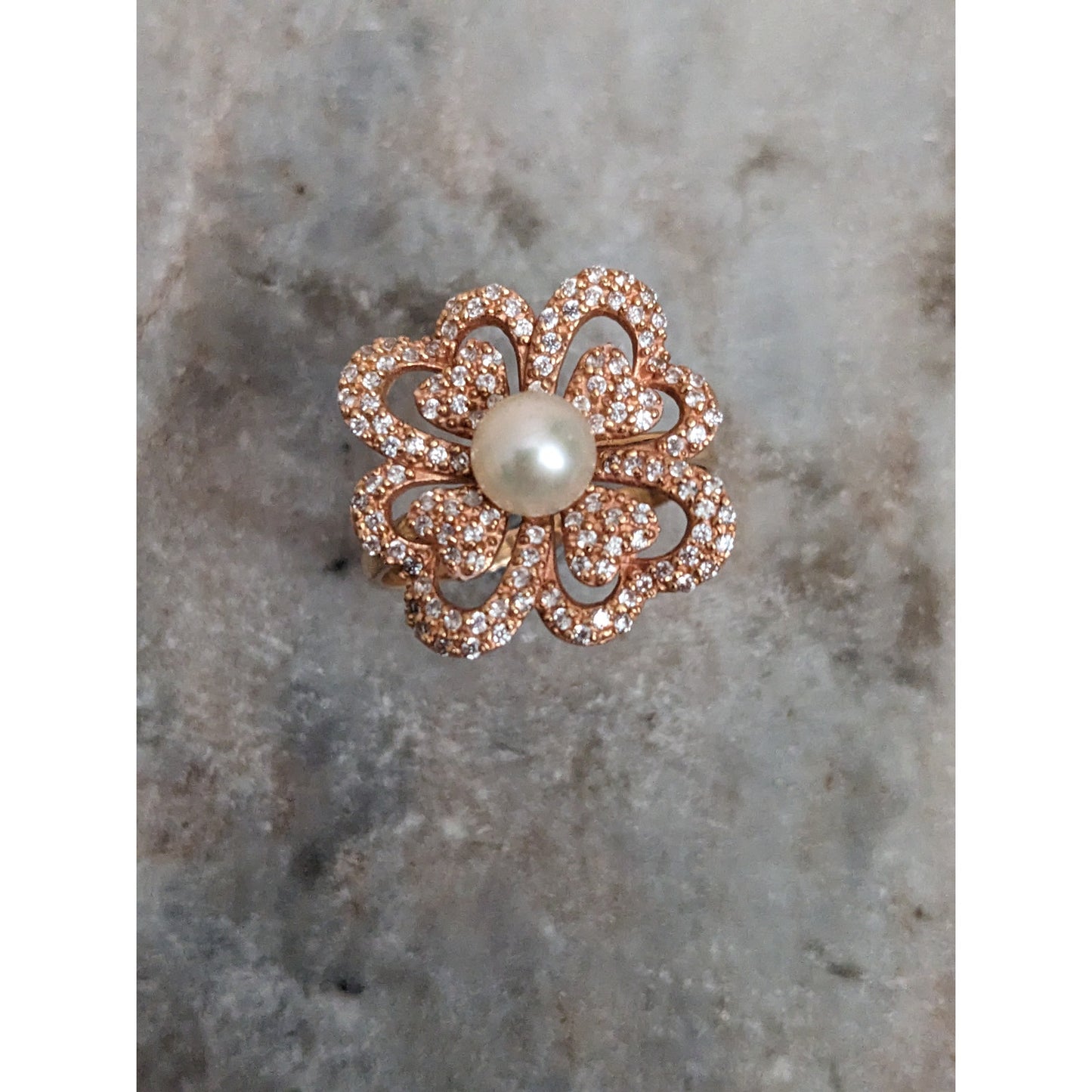 Vintage 14k Rose Gold Faux Pearl White Stone Accent Heart Clover Ring Size 8.25