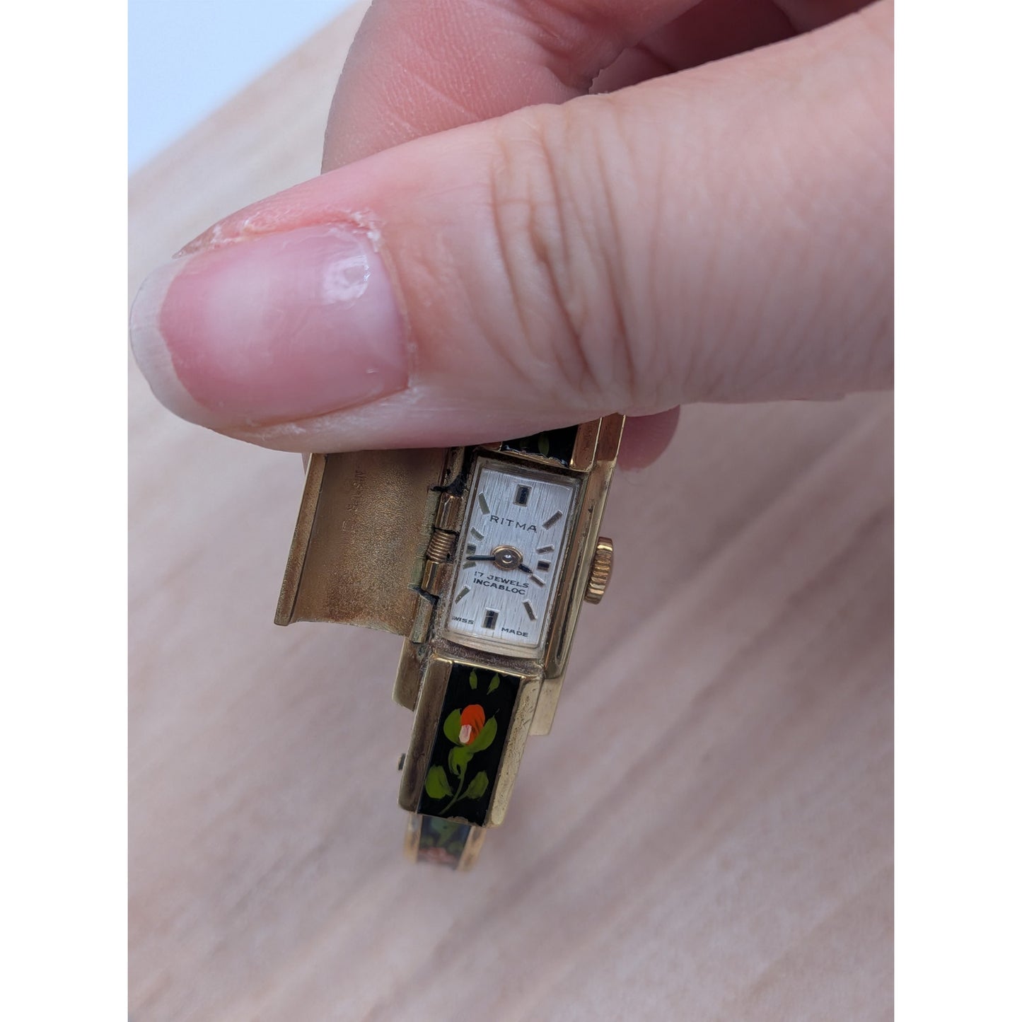 Vintage Ritma Gold Tone Peekaboo Watch Black Enamel Pink Purple Flowers