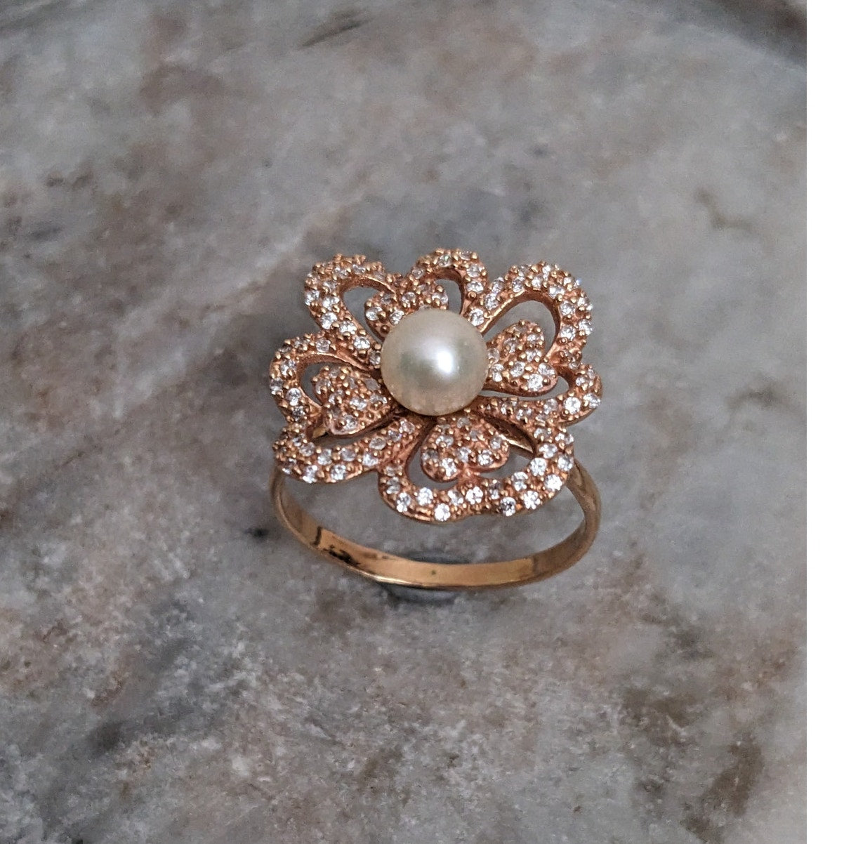Vintage 14k Rose Gold Faux Pearl White Stone Accent Heart Clover Ring Size 8.25