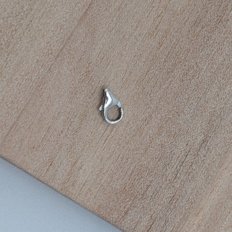 Preowned 18k White Gold Pear Shaped Trigger Lobster Clasp Finding