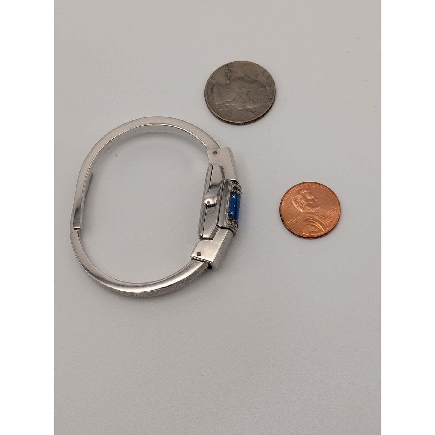 Vintage Chandler Manual Silver Tone Peekaboo Bangle Watch Blue Star Cover