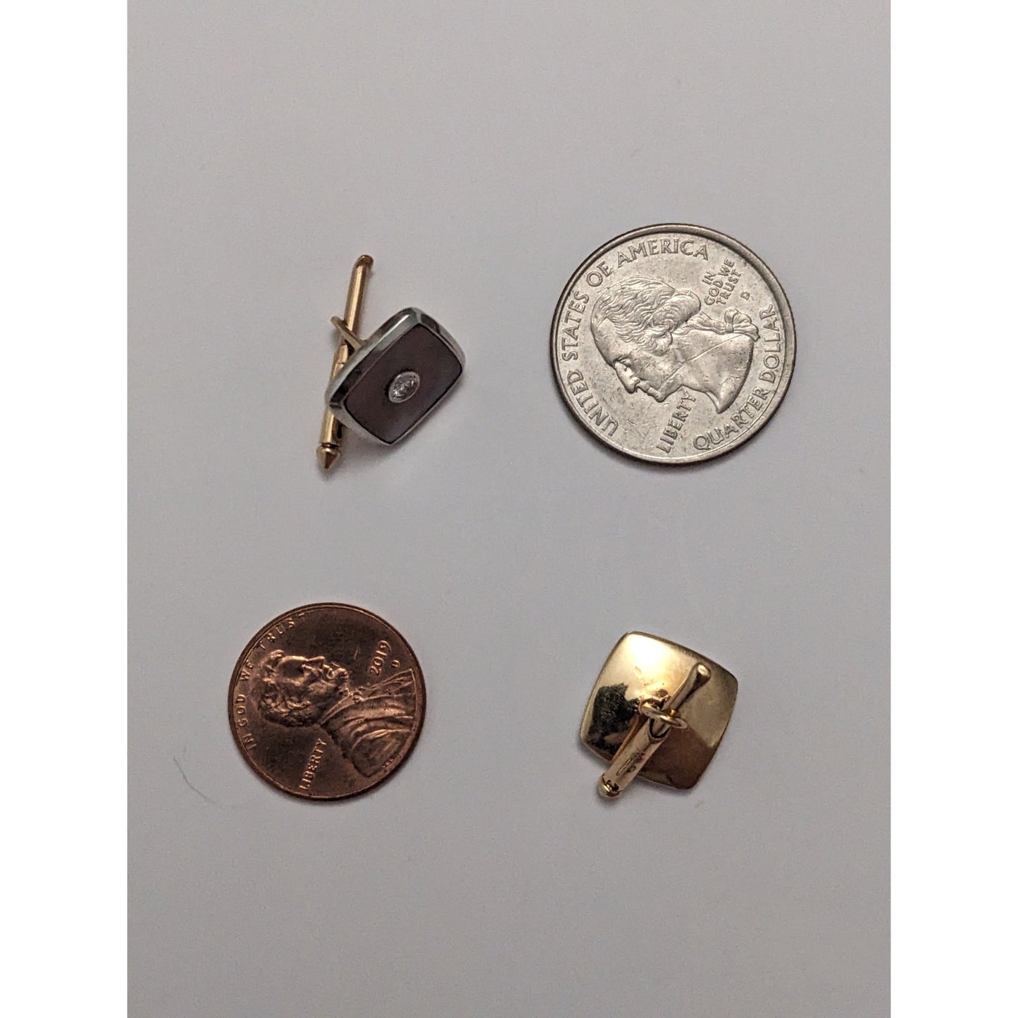Vintage 14k Gold Mother of Pearl Cufflinks 0.10ct Diamond Accents