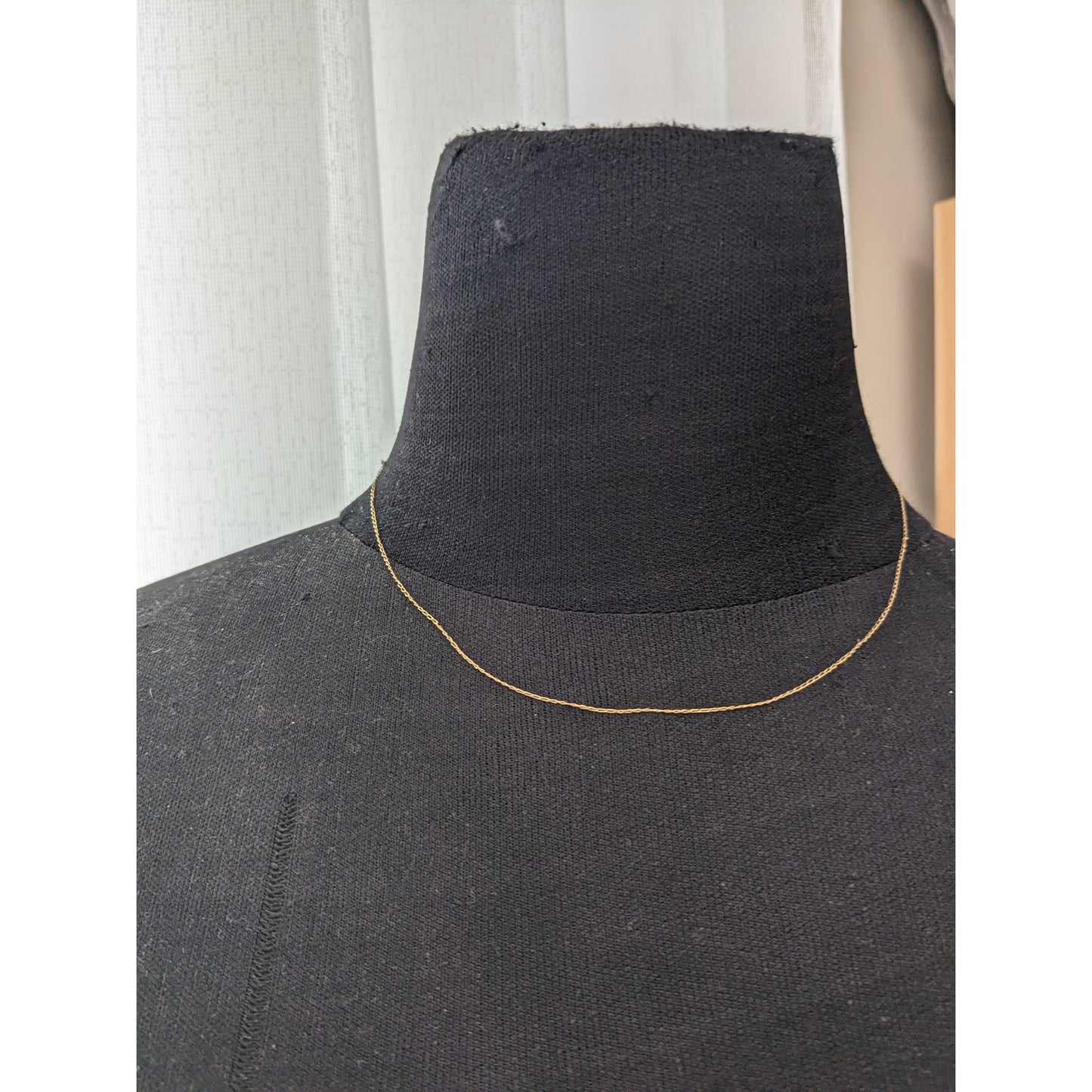 Estate 14k Yellow Gold VERY THIN Dainty Minimal 0.6mm Necklace 16.5in