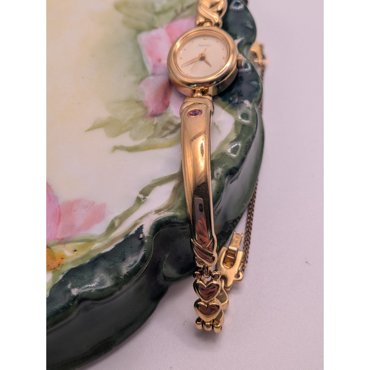 Vintage Orient Jupiter Quartz Gold Tone Watch with Pink Stones and Heart Links
