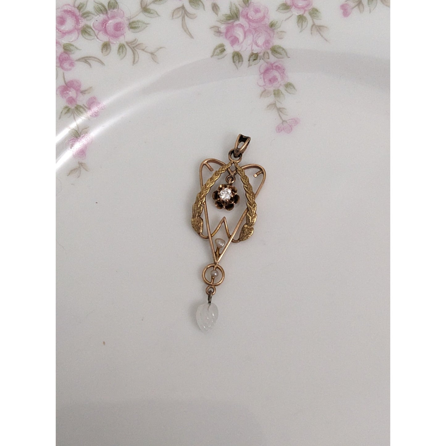 Antique Vintage Unmarked 10k Yellow Gold Glass & Seed Pearl Pendant