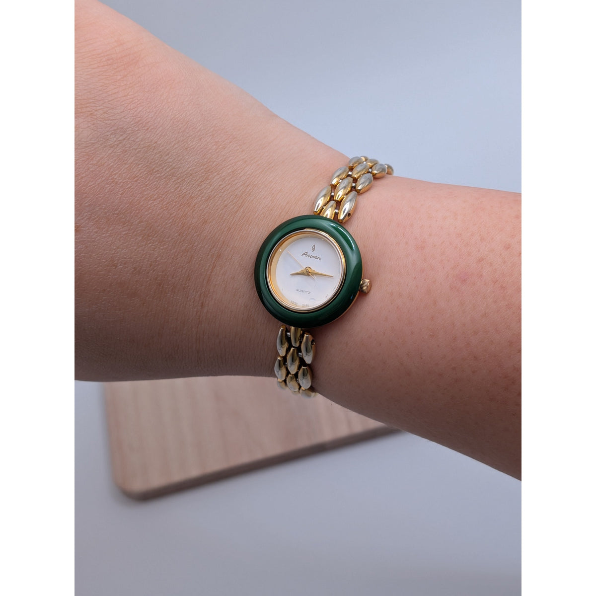 FLAW Vintage Aroma Gold Tone Bracelet Watch Interchangeable Bezels with Box