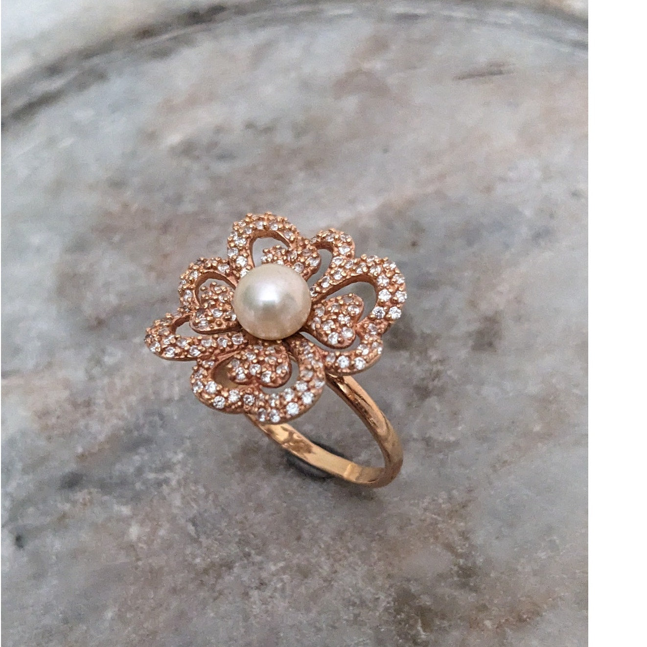 Vintage 14k Rose Gold Faux Pearl White Stone Accent Heart Clover Ring Size 8.25