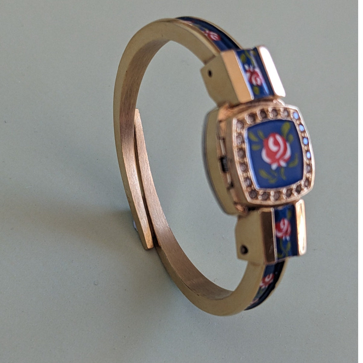 Vintage Chandler Gold Tone Metal with Blue Enamel Floral Watch