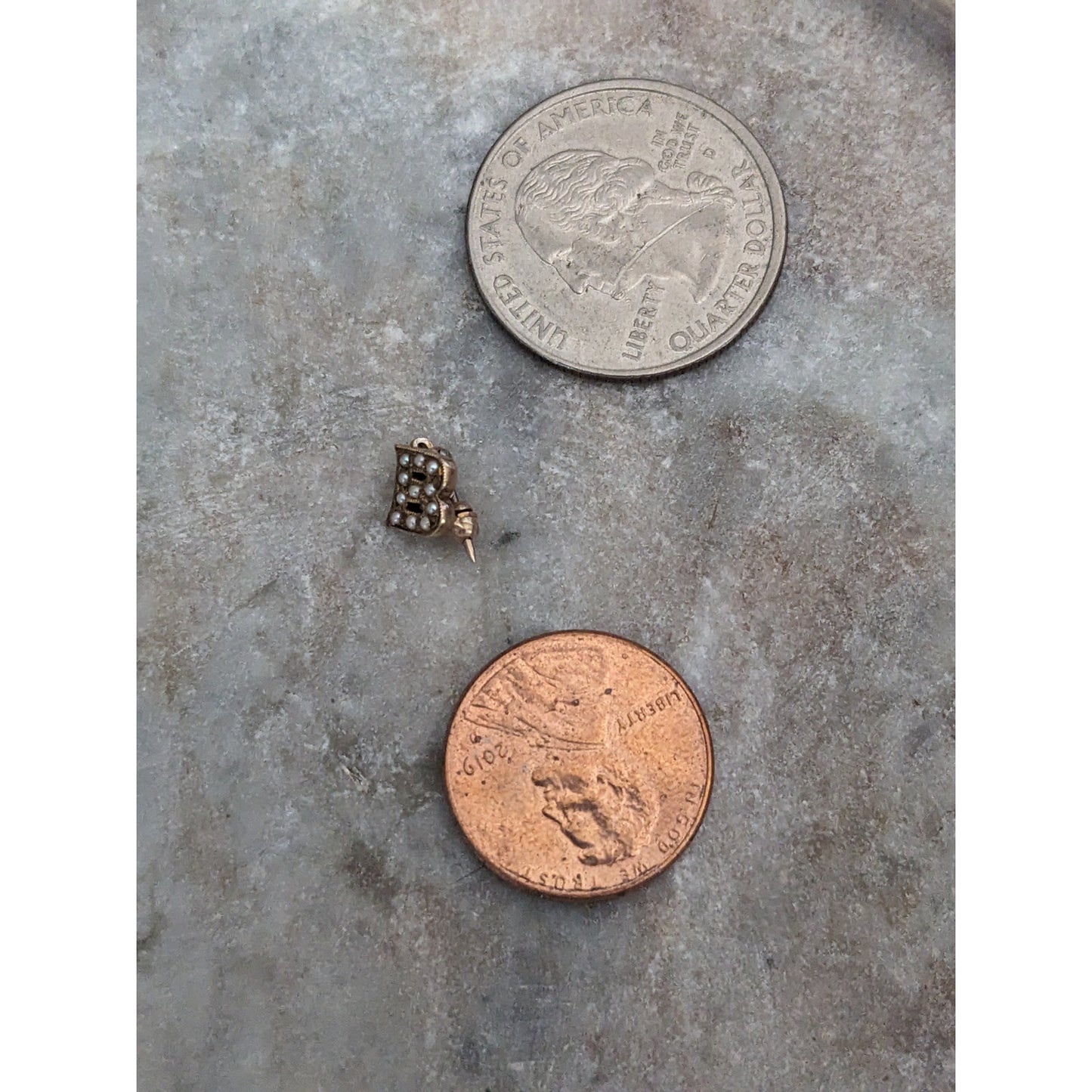Vintage Unmarked 10k SUPER TINY "B" Letter Seed Pearl Brooch