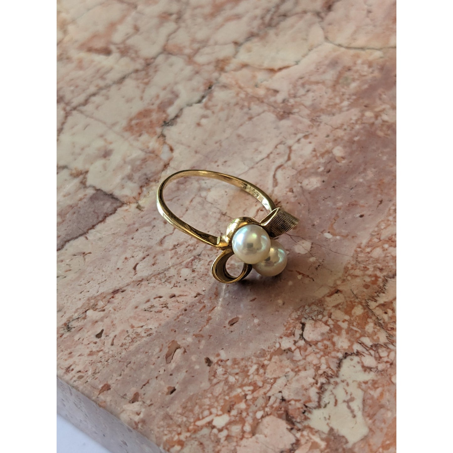 Vintage 10k Yellow Gold Two Faux Pearl Bow Ring Size 7