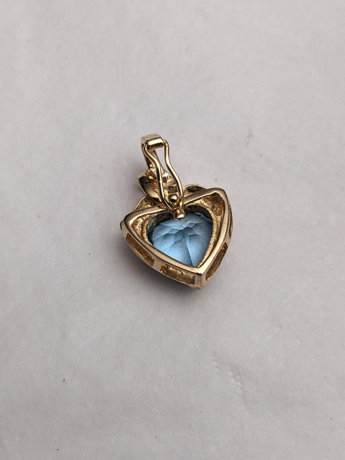 Vintage 14k Yellow Gold Pendant with Blue Topaz and Diamond Accent