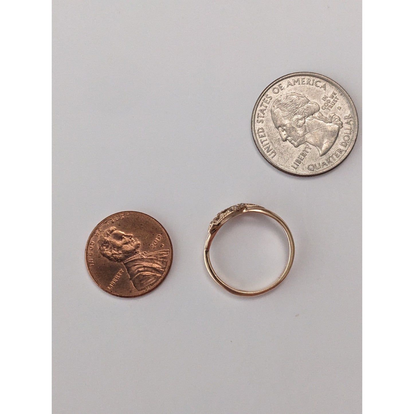 Vintage 14k Yellow Gold Crossover Swirl Accent Stones Ring Size 6.5