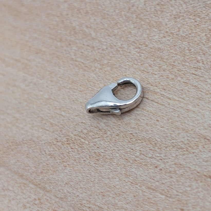Preowned 18k White Gold Pear Shaped Trigger Lobster Clasp Finding