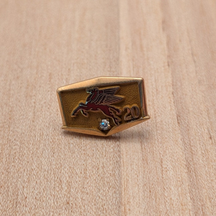 Vintage 10k Yellow Gold Mobil Oil 20 Year Service Pin with Diamond (NO BACK)