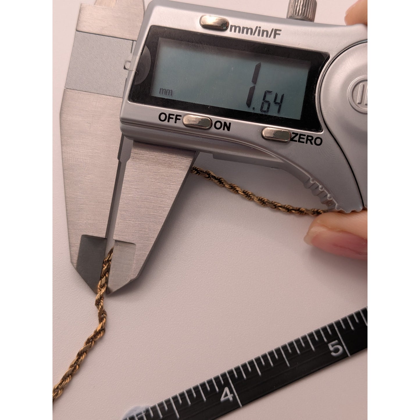 Vintage 14k Yellow Gold 1.6mm Rope Chain Bracelet 8in