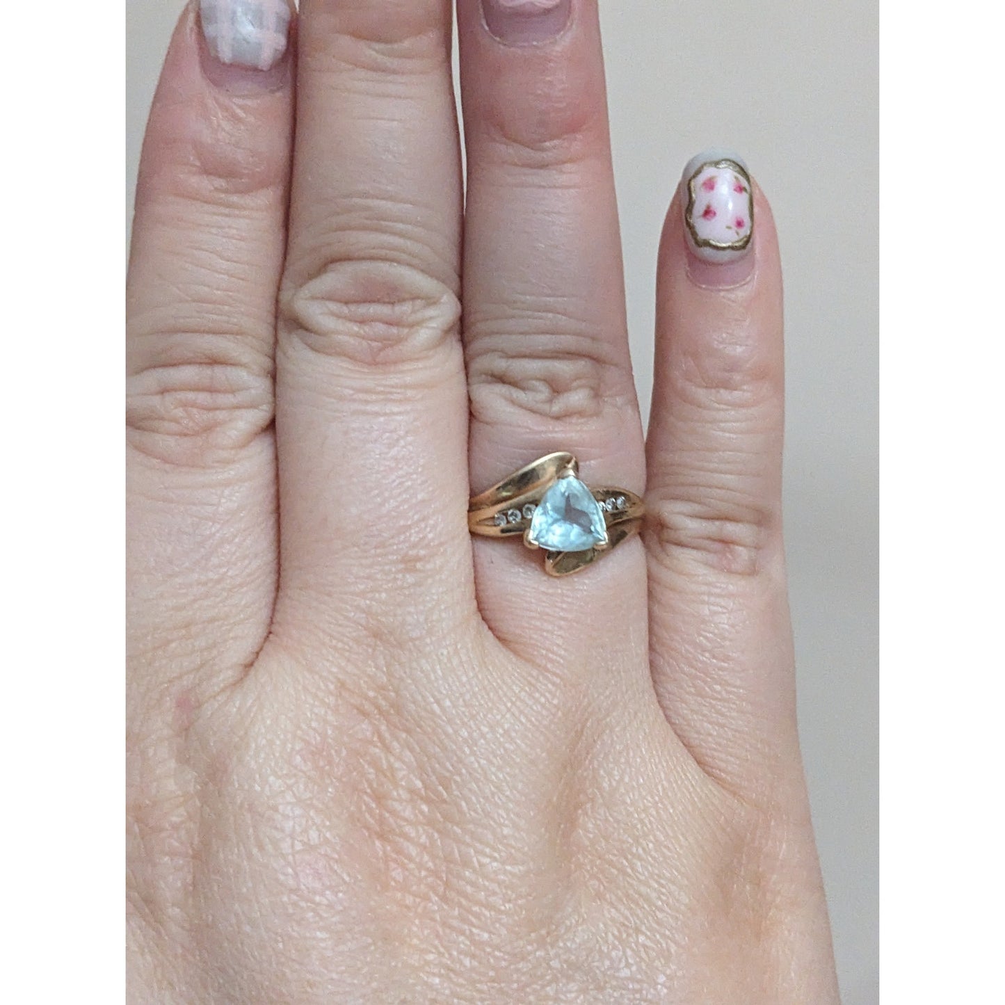Vintage 10k Yellow Gold Ring with Light Blue Stone and Diamond Accents Size 6.75