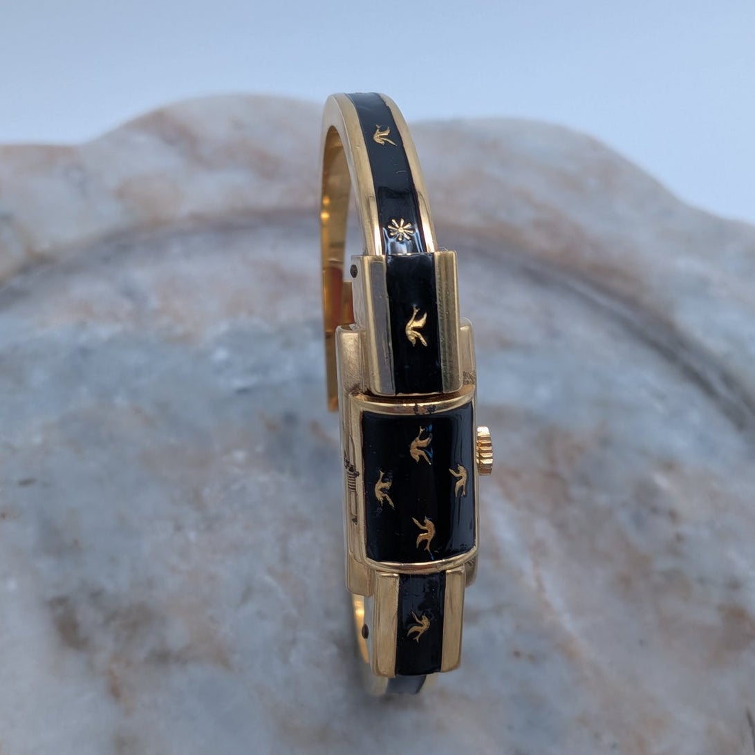 Vintage Chandler MANUAL Gold Tone Peekaboo Watch Gold Bird & Flower Accents