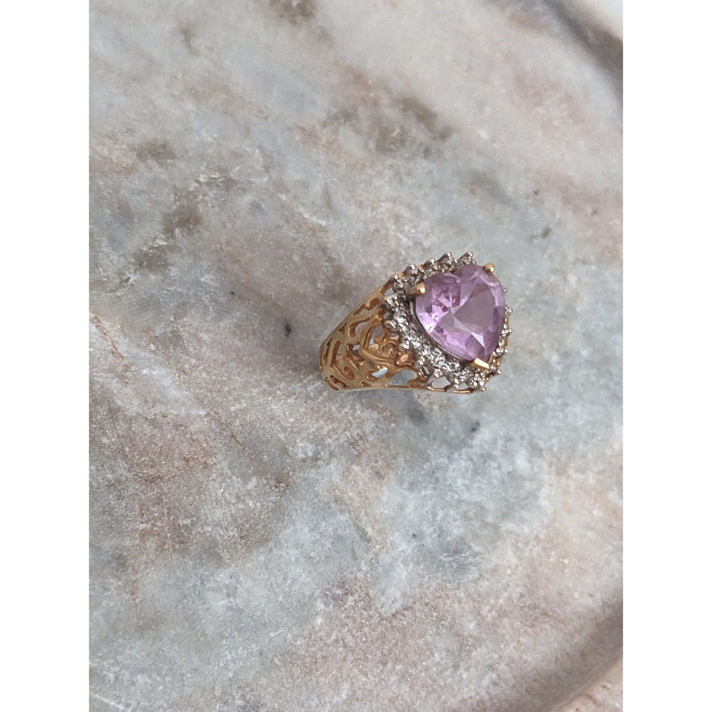 Vintage 10k Yellow Gold Ring Light Amethyst Stone Heart Cutouts Size 6.25