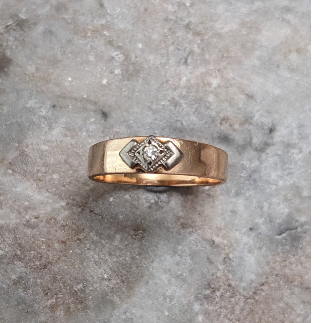 Vintage 1990s 14k Gold Deco Retro Inspired Simple Band Ring Size 6.75