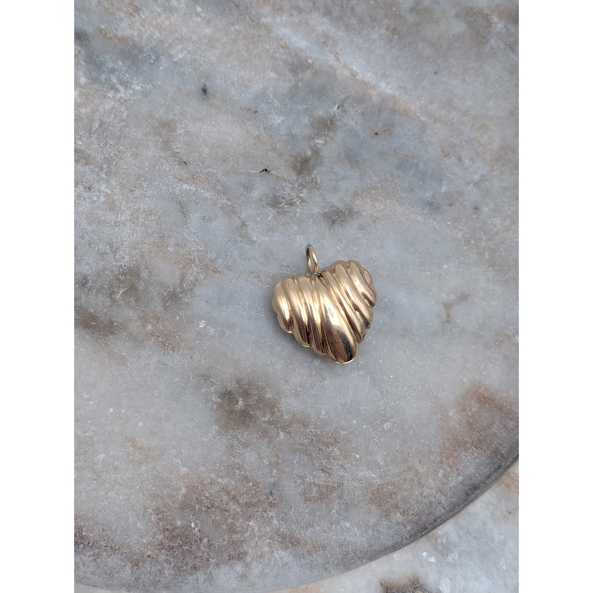 Vintage 14k Solid Yellow Gold 3D Hollow Sculpted Heart Charm