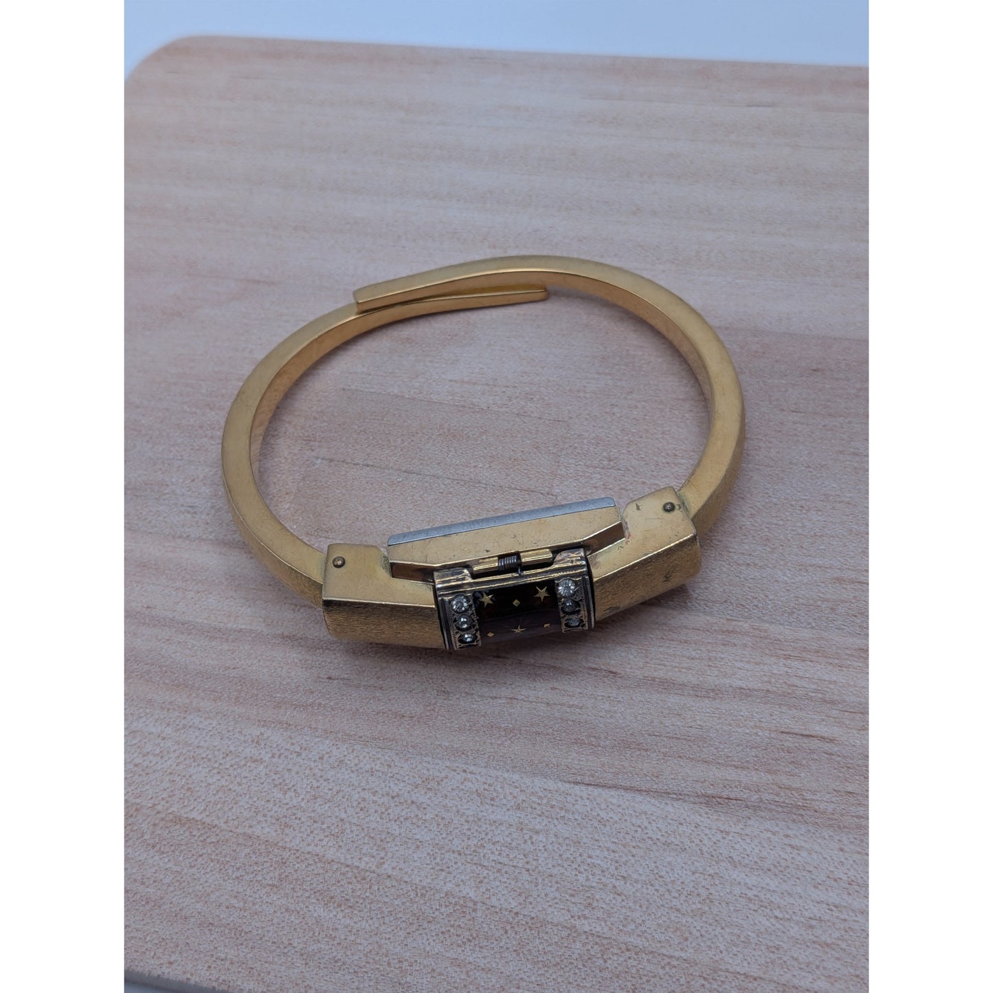 Vintage Chandler Gold Tone Peekaboo Watch Brown Enamel and Stars
