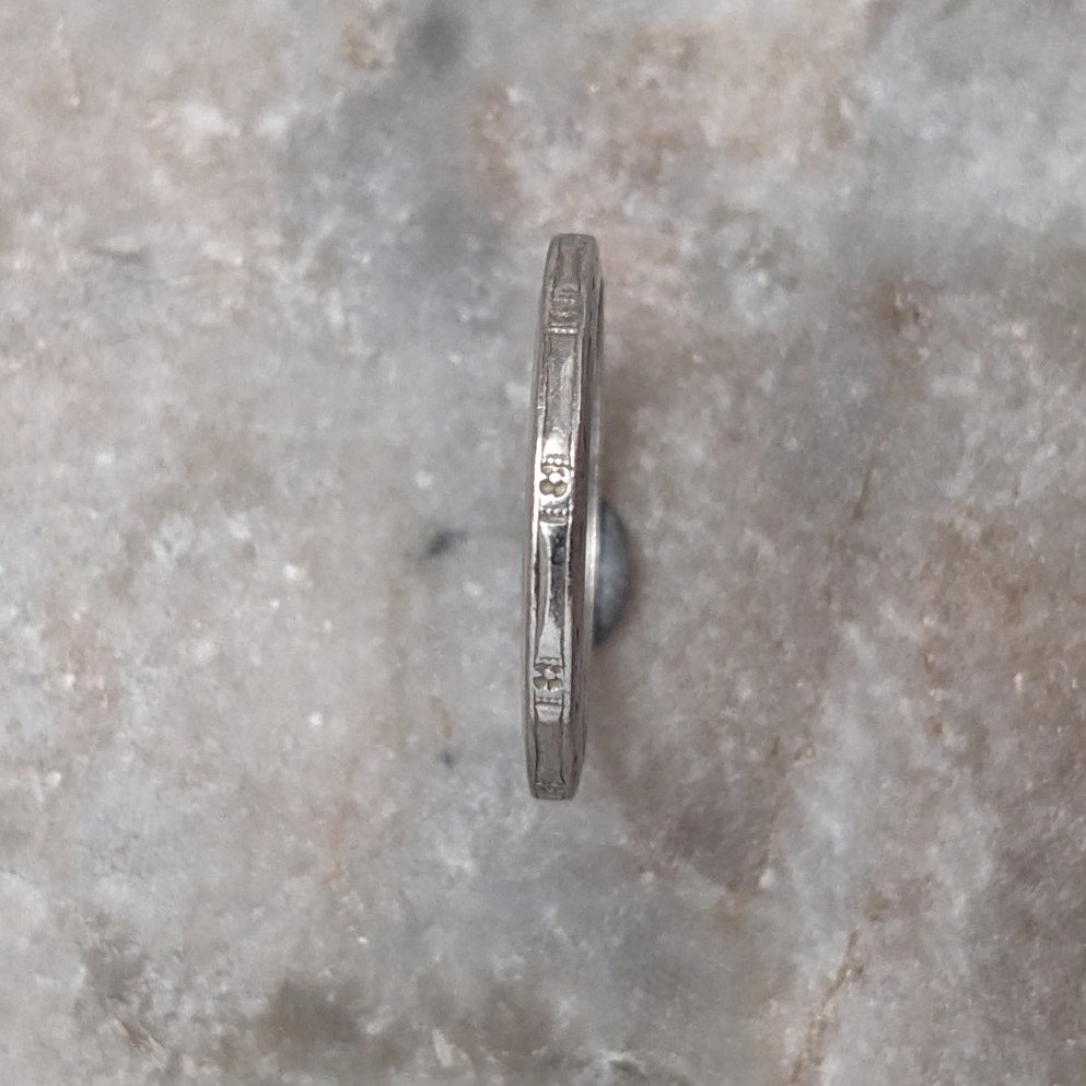Vintage Hillcraft Platinum Delicate Dainty Etched Band Ring Size 4.75