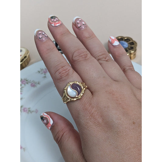 Vintage 14k Yellow Gold Yin Yang (Purple White) Ring Size 8US