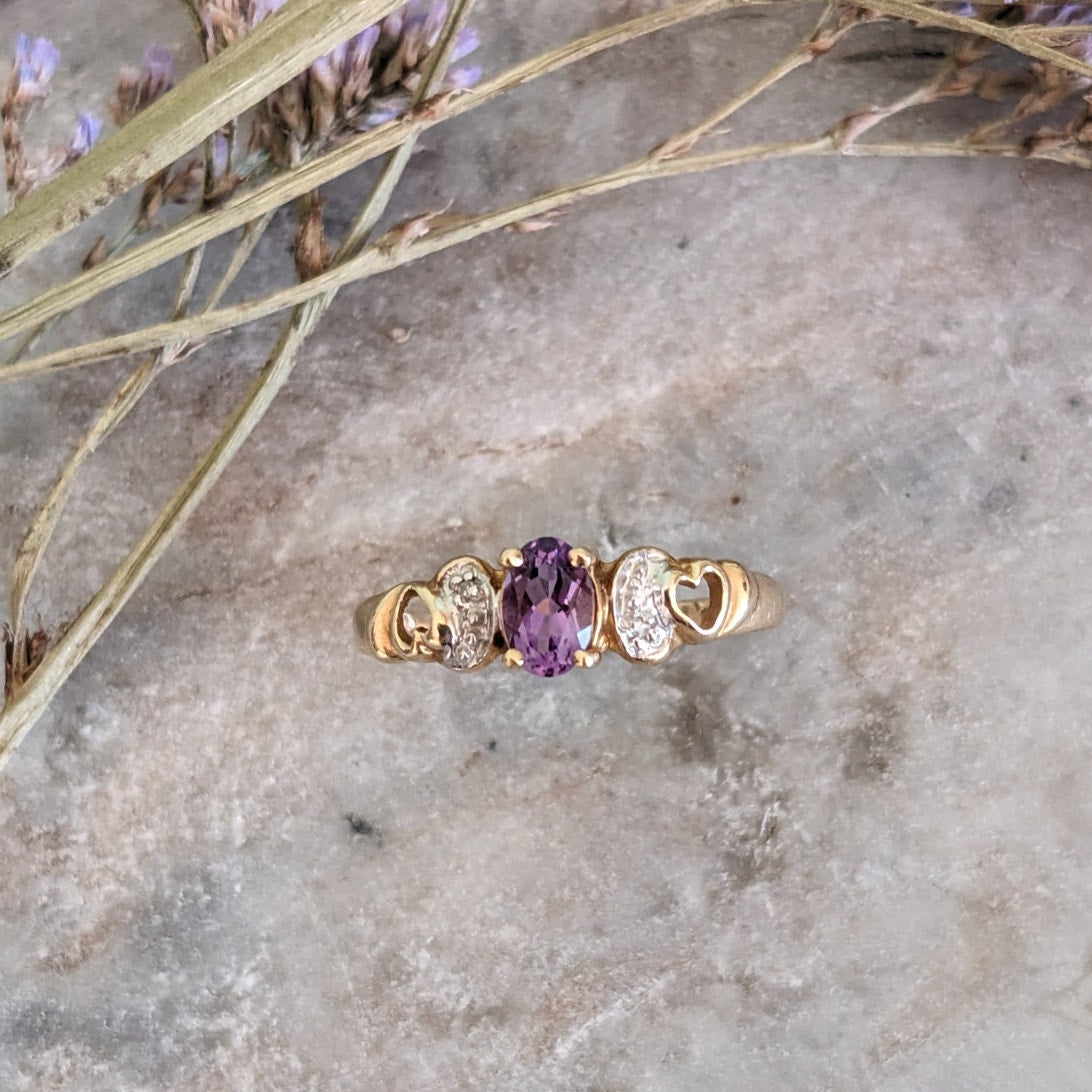 Vintage 10k Yellow Gold Purple Amethyst Ring White Gold Accents & Heart Cutouts