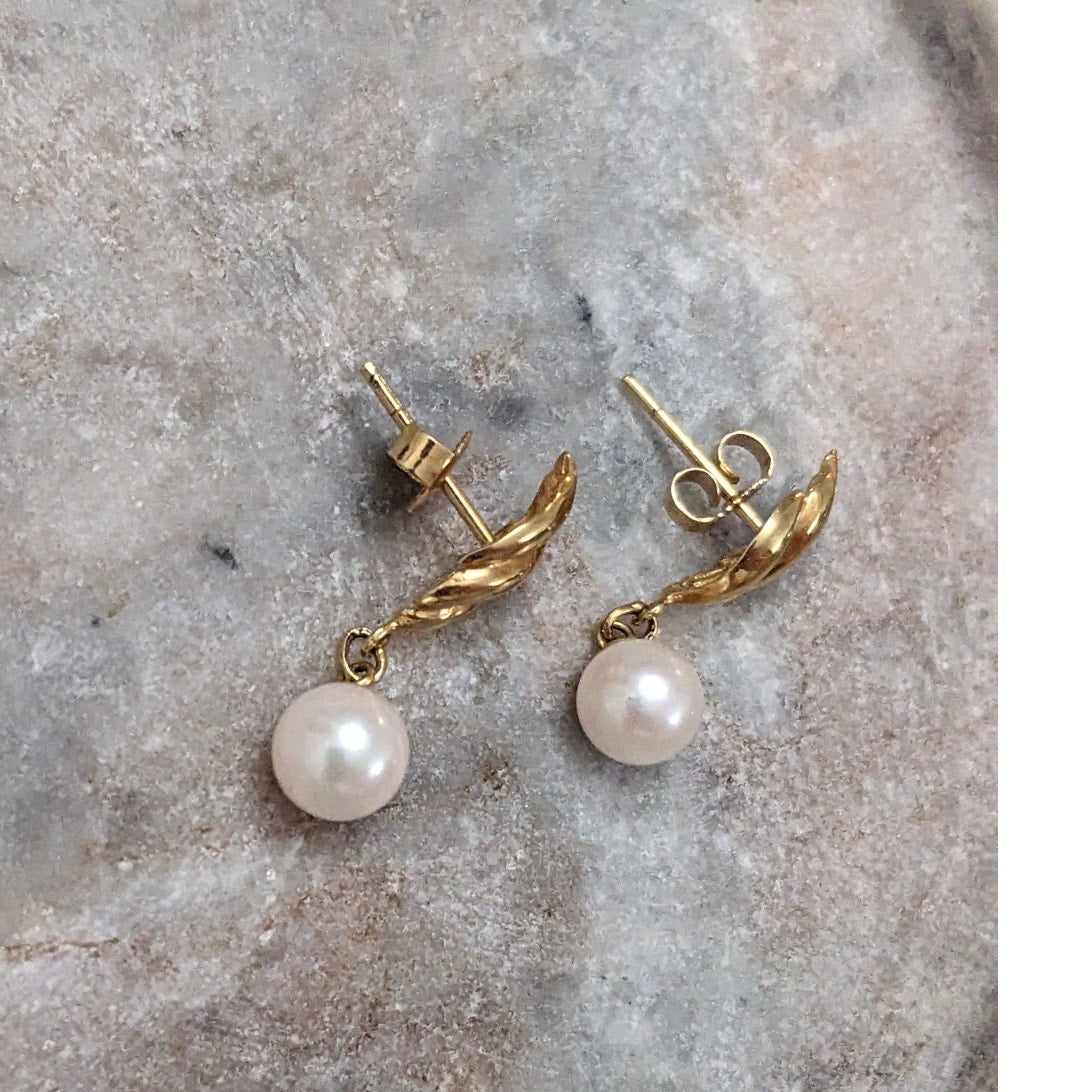 Vintage 14k Yellow Gold Sculpted Twist Faux Pearl Dangle Earring