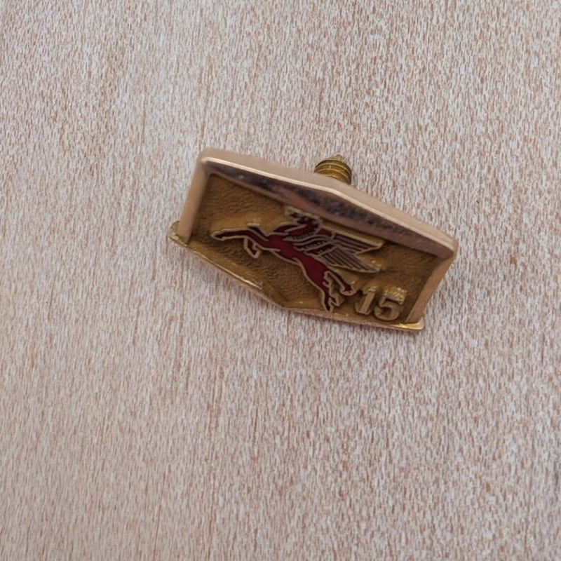 Vintage 10k Yellow Gold Mobil Oil 15 Year Service Pin (NO BACK)