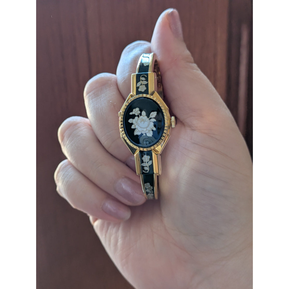 Vintage Andre Mouche Gold Tone Peekaboo Watch Dark Green Enamel White Flowers