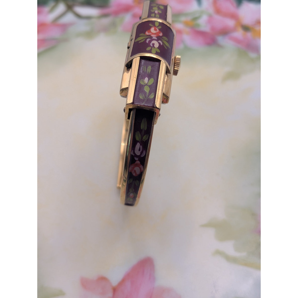 Vintage Ritma Gold Tone Peekaboo Manual Watch Deep Red Enamel Painted Flowers