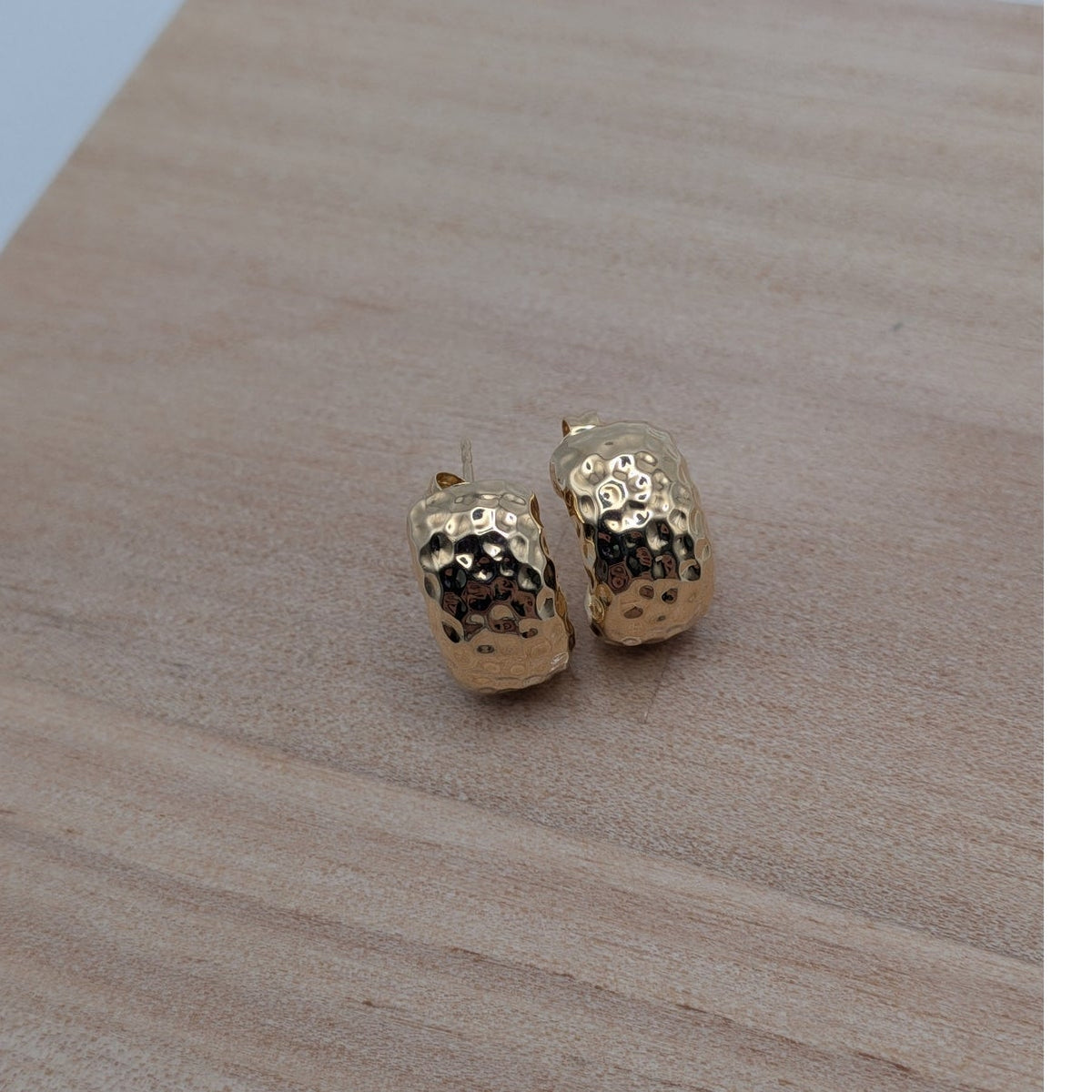 Estate 14k Yellow Gold Hammered Half Hoop Post Back Earrings