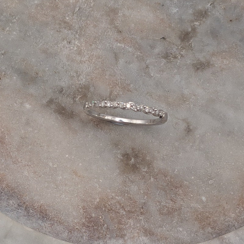 Preowned 10k Solid White Gold Dainty Wave Stacker Ring Size 6.75 Diamond Accents