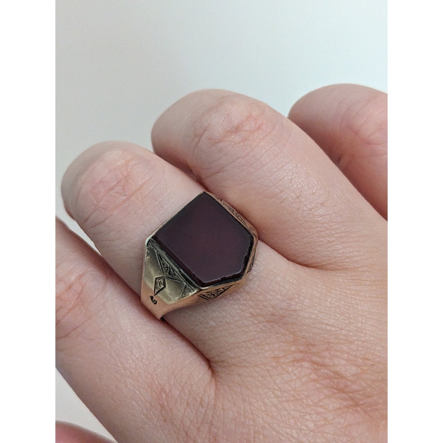 FLAW Vintage 9k Yellow Gold Carnelian Ring Size 9