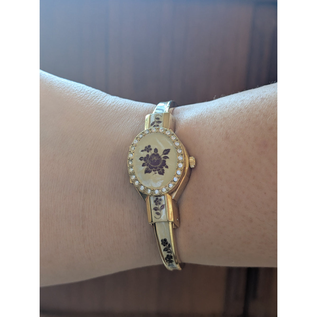 Vintage Andre Mouche Gold Tone Peekaboo Watch Cream Enamel Red Flowers & Stones
