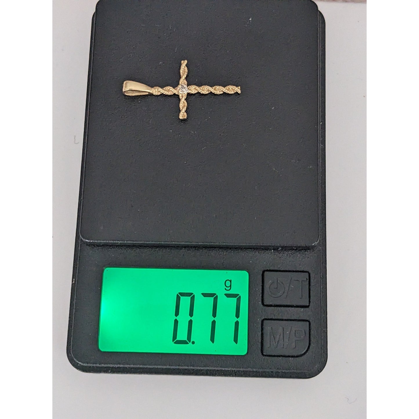 Vintage 14k Yellow Gold Twisted Rope Cross Pendant with Diamond Accent Stone