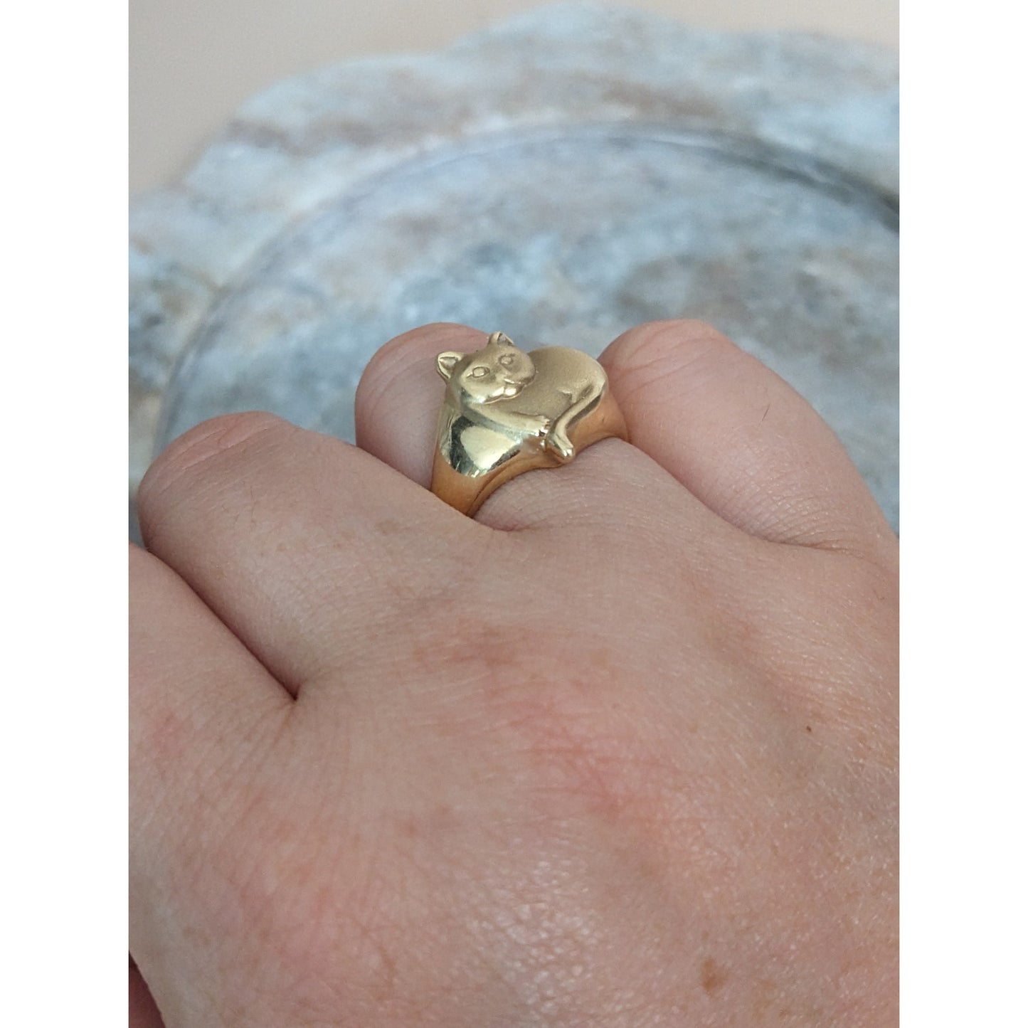 Vintage 14k Yellow Gold Heart Shaped Cat Ring Size 7