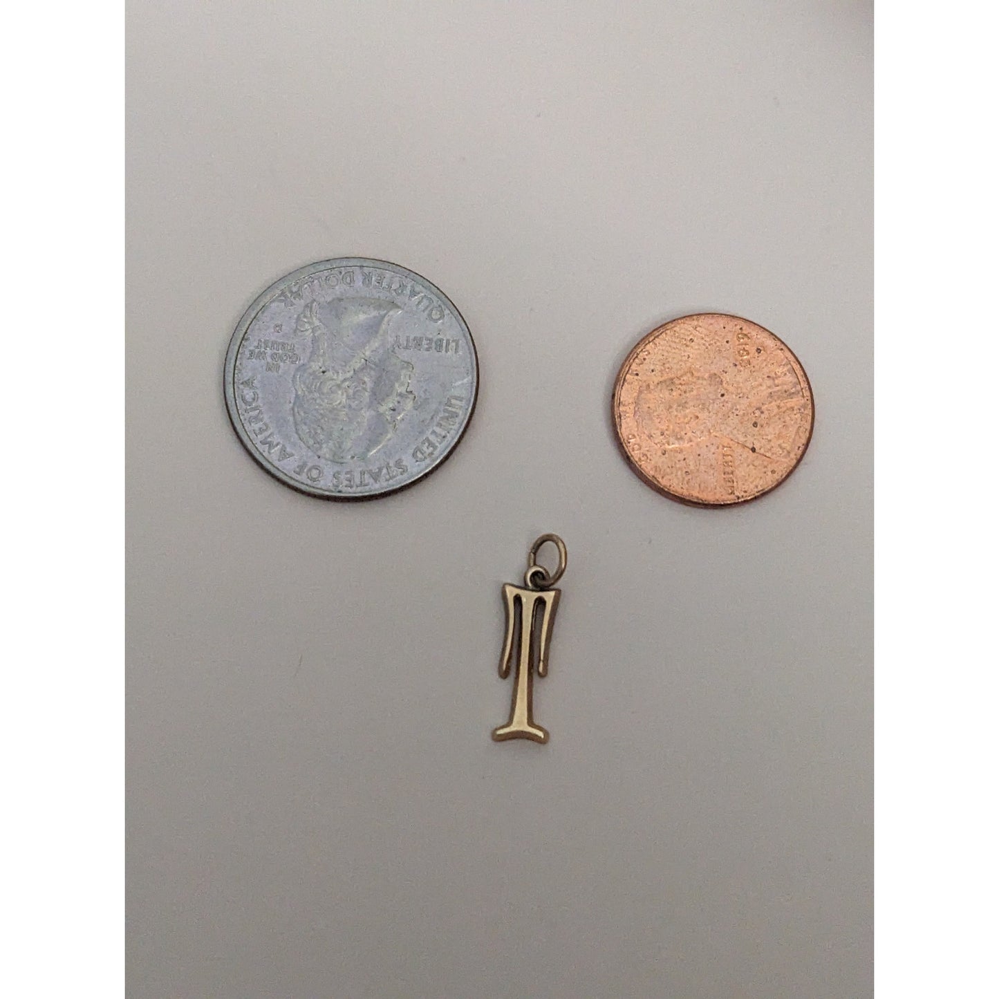 Vintage Unmarked 14k Yellow Gold Letter "T" Mini Charm Pendant