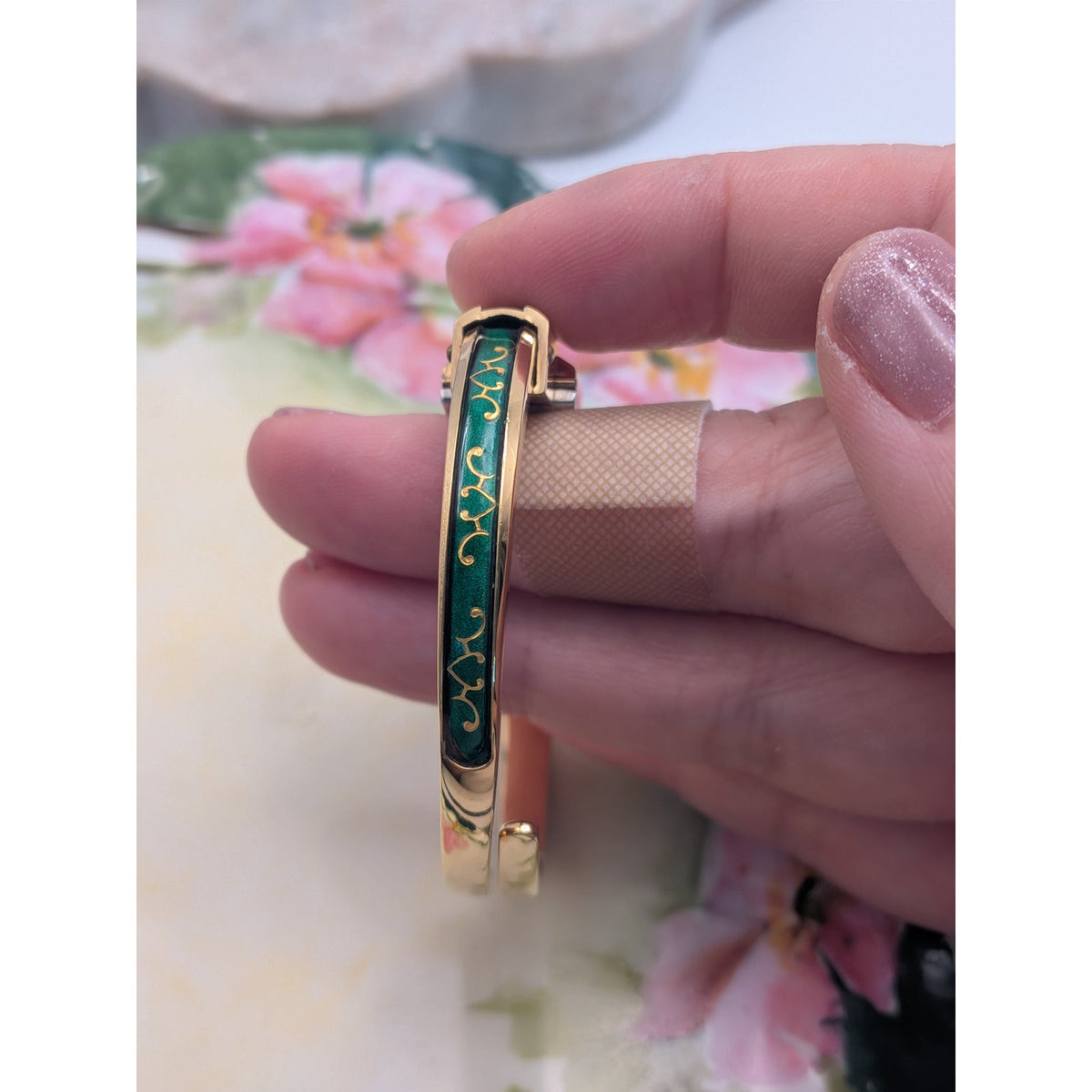 FLAW Vintage Bucherer Gold Tone Bangle Watch Green Enamel Gold Pattern Accent