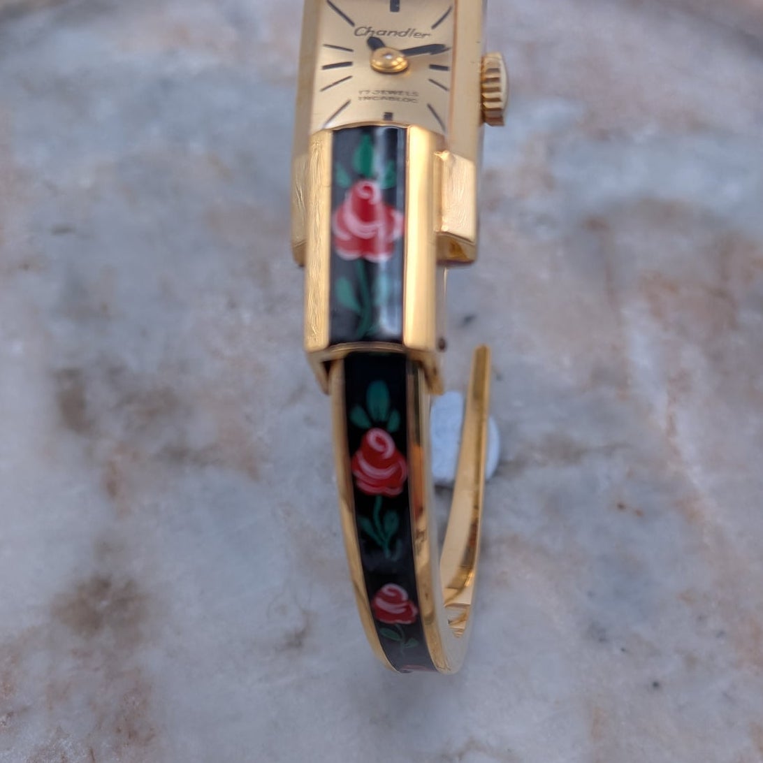 Vintage Chandler MANUAL Gold Tone Peekaboo Watch Black Enamel Red Flowers Dainty