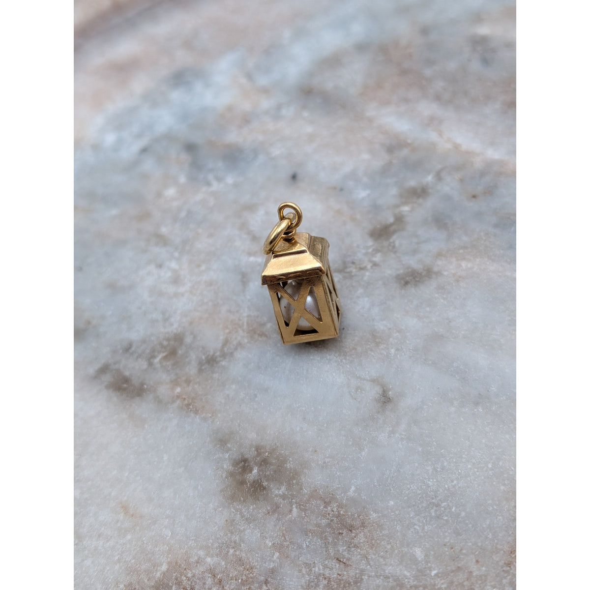 Vintage Unmarked 18k Solid Gold Lantern Holding Pearl Charm w/ Jump Ring (open)
