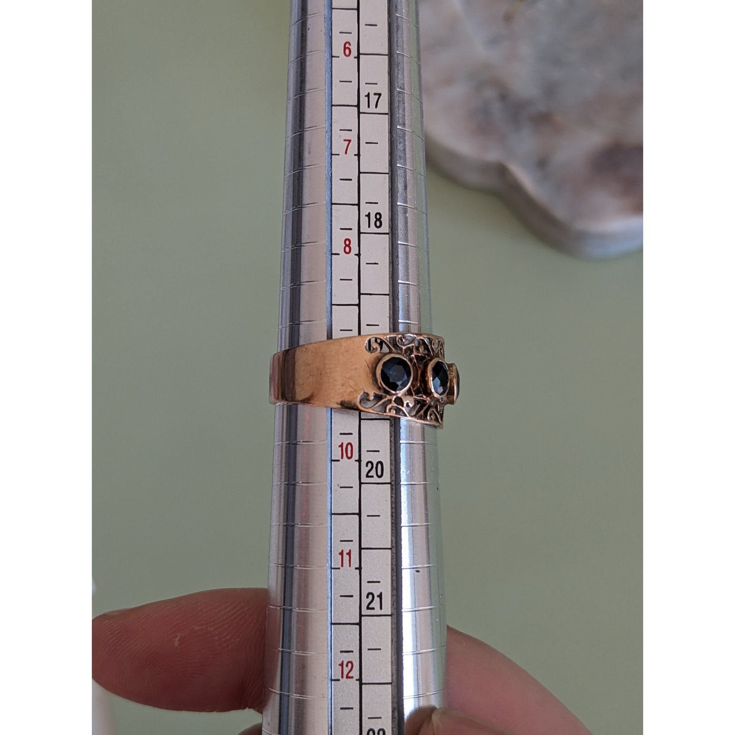 Vintage 14k Yellow Gold Filligree with 5 Sapphires Ring Size 9