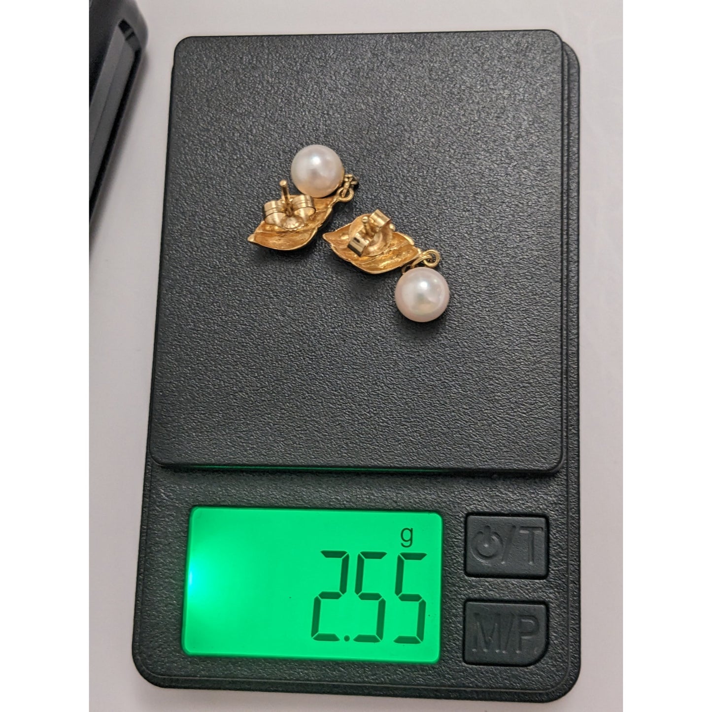 Vintage 14k Yellow Gold Sculpted Twist Faux Pearl Dangle Earring