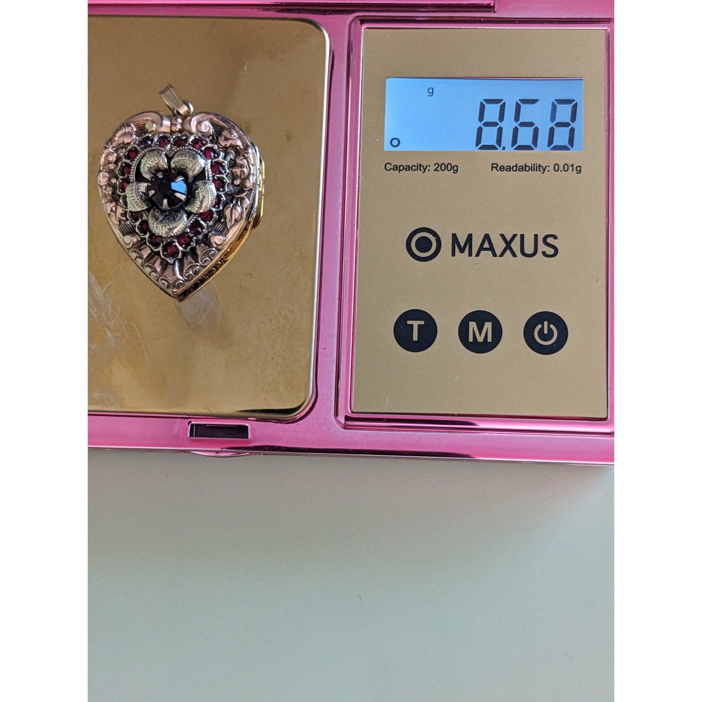 Vintage Unmarked 10k Yellow Gold Heart Locket with Flower and Red Stones