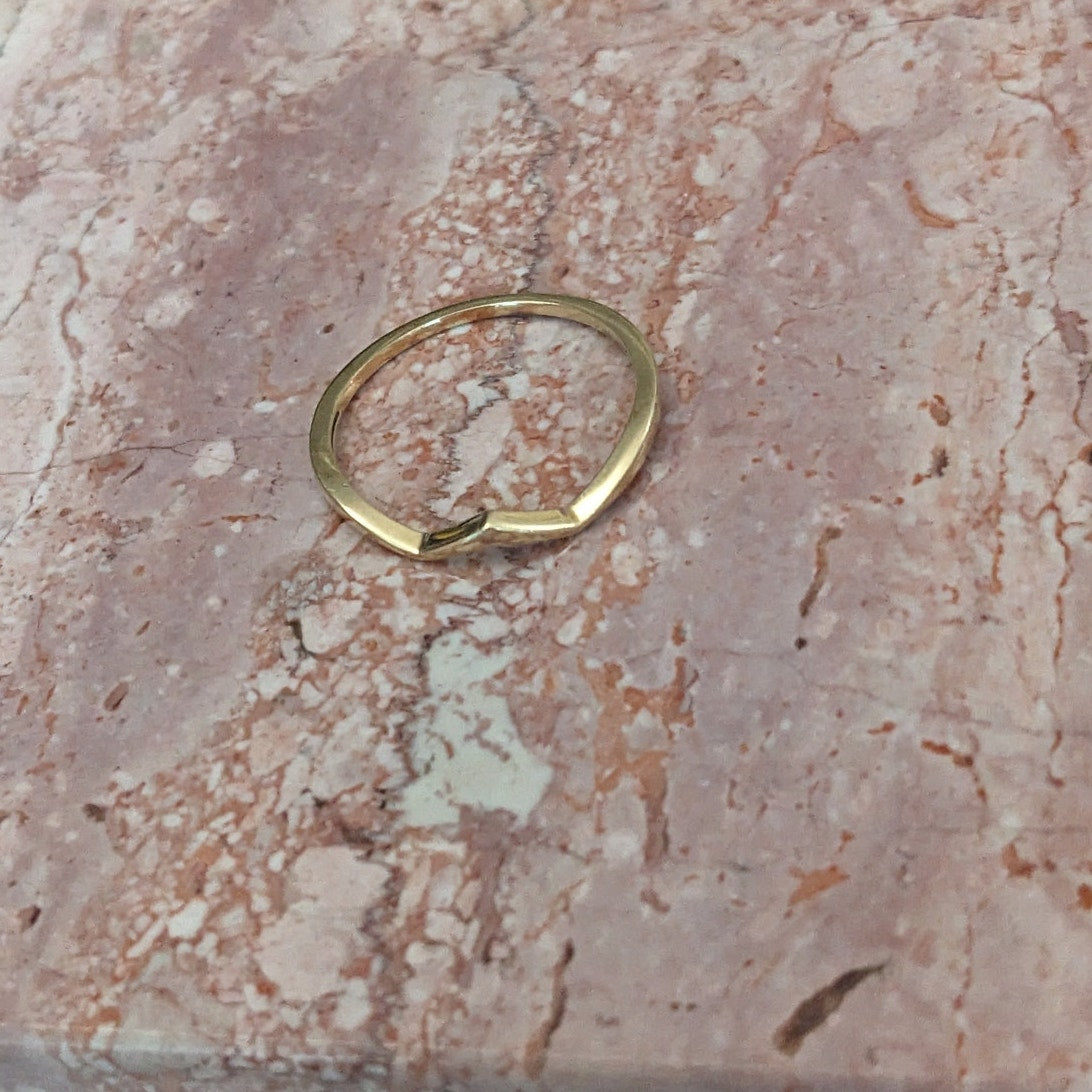 Estate 14k Yellow Gold Chevron V Shaped Ring Size 7 1.53mm