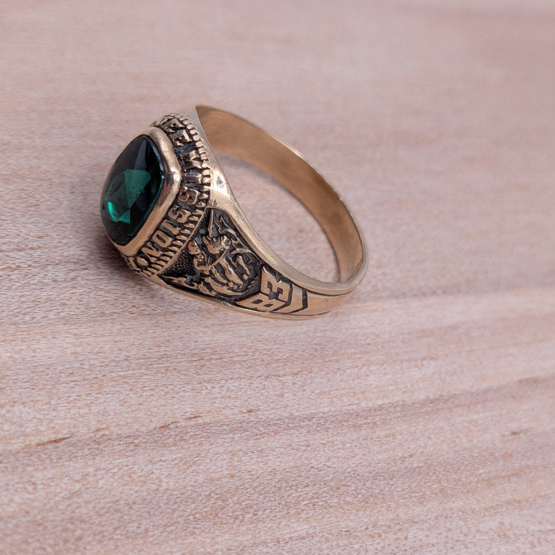Vintage 10k Yellow Gold Class Ring Shawnee Mission South 1983 Green Stone Size 7