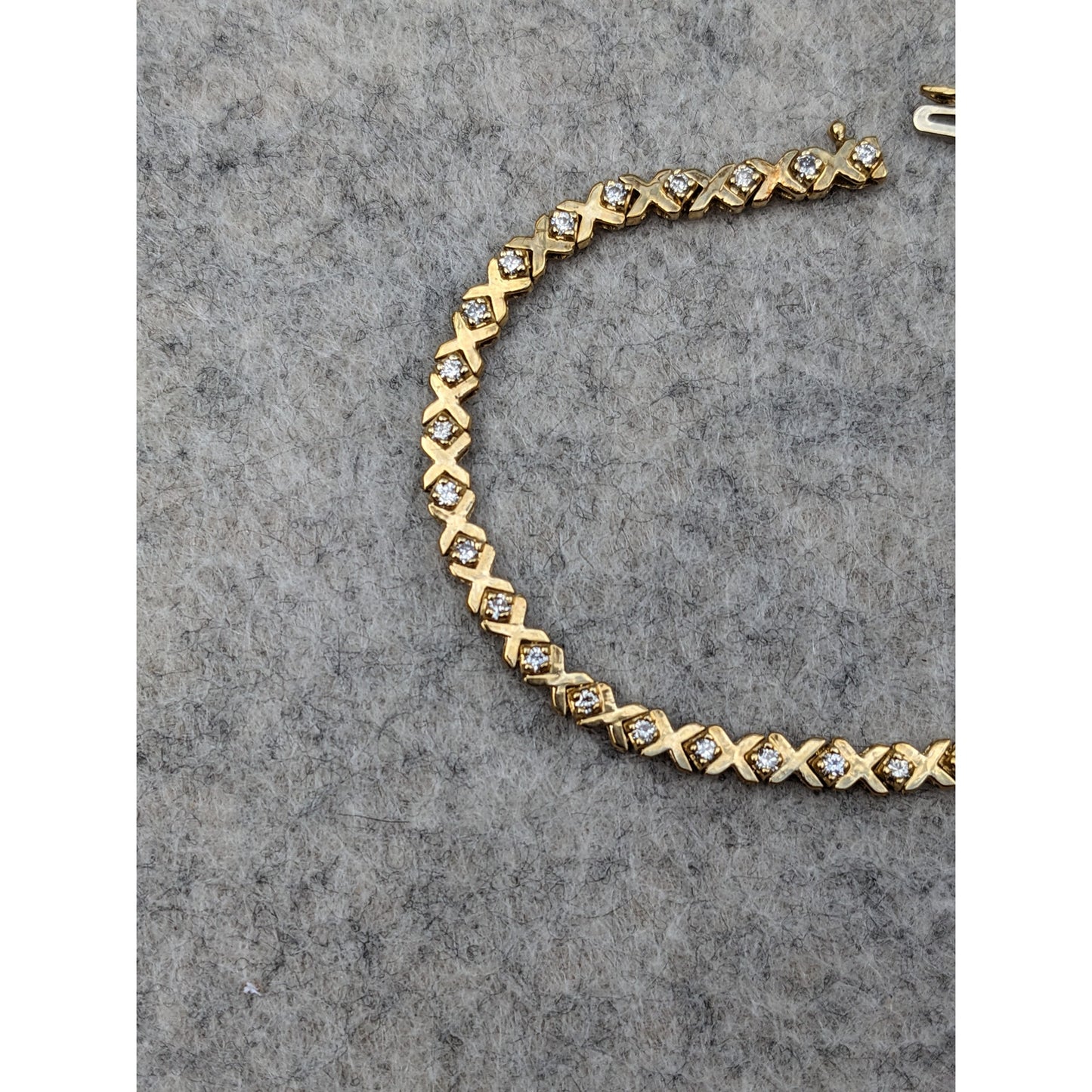 Vintage 14k Yellow Gold XOXO Diamond Tennis Bracelet 7in