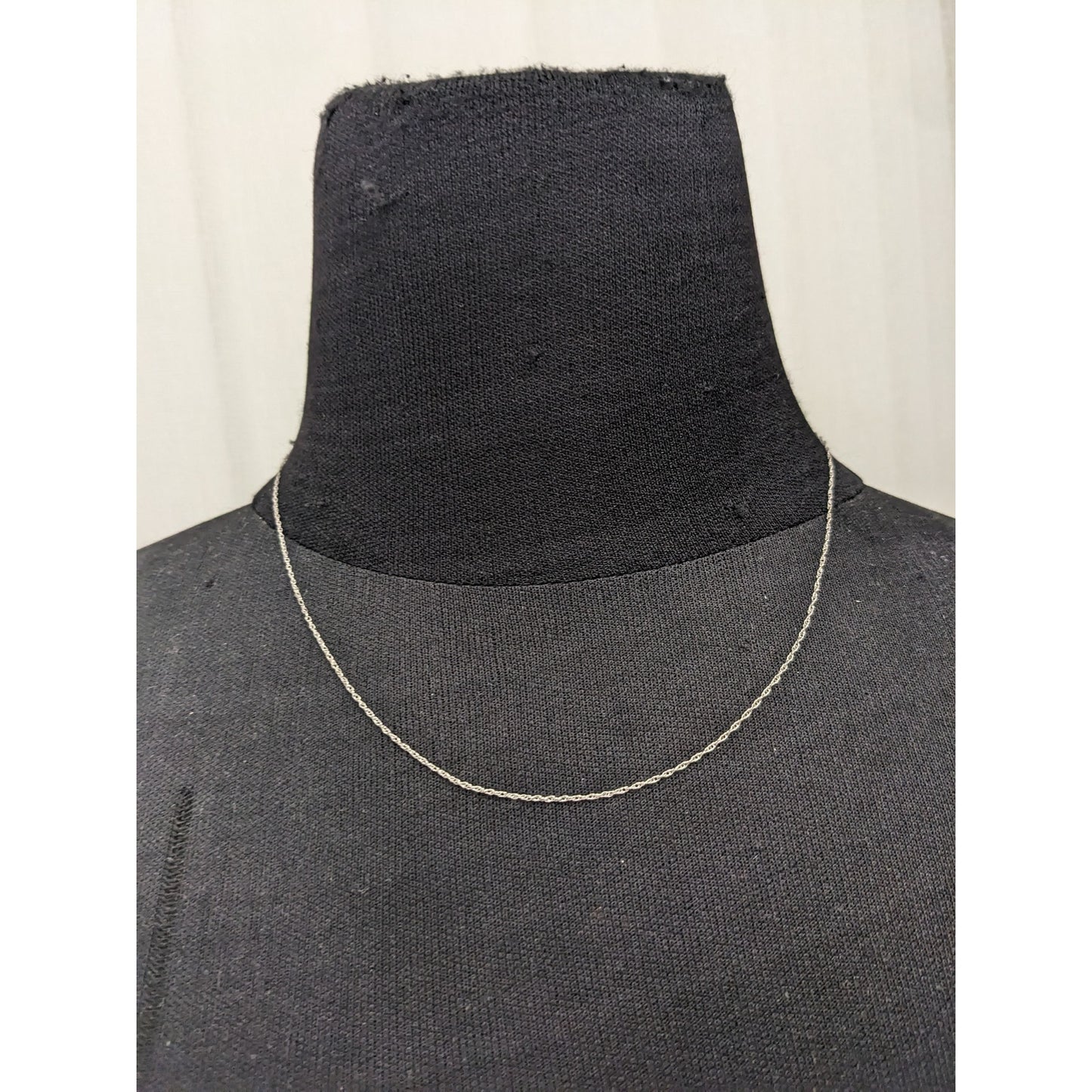 Vintage 10k White Gold Dainty 0.9mm Thick Simple Chain Necklace 18in
