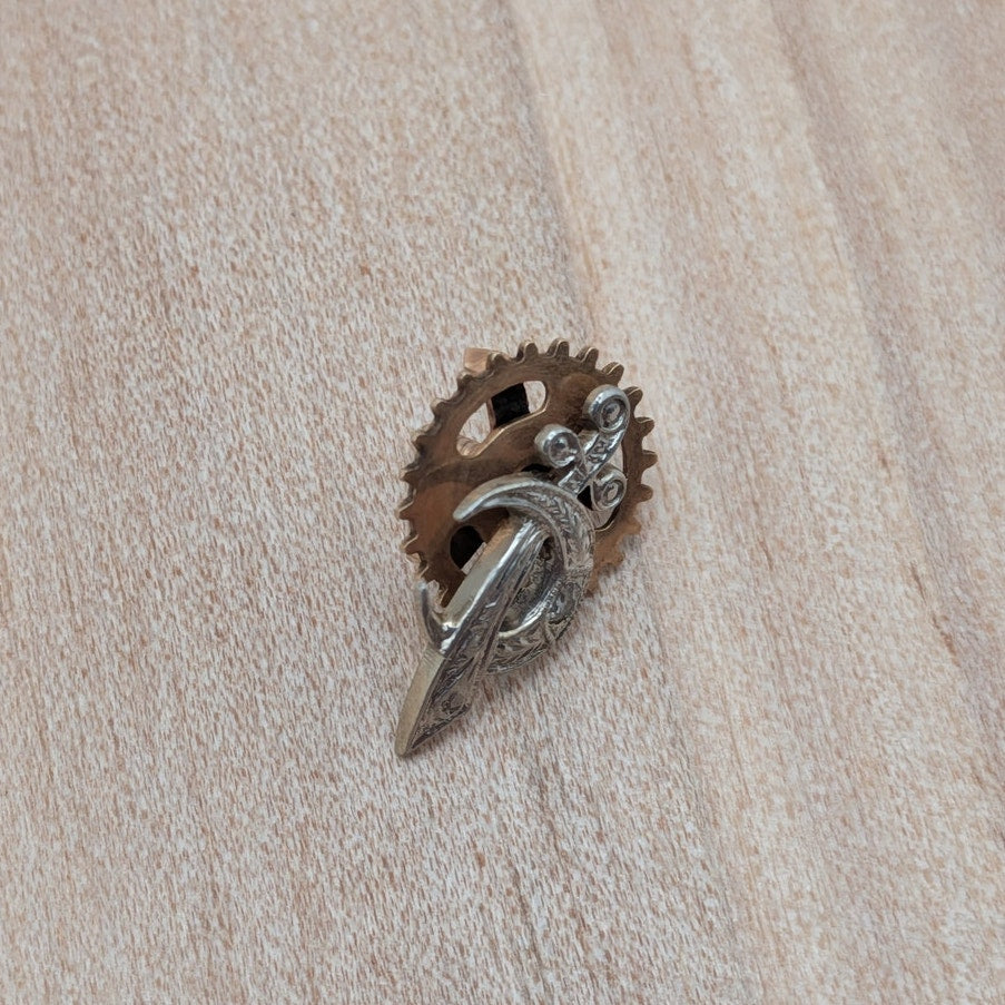 Vintage Unmarked 10k Gold with Diamond Masonic Lapel Pin (NO BACK)